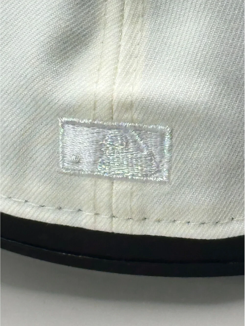 New Era 59FIFTY Arizona Diamondbacks Demon Slayer Obanai Iguro Fitted Hat 7 1/2